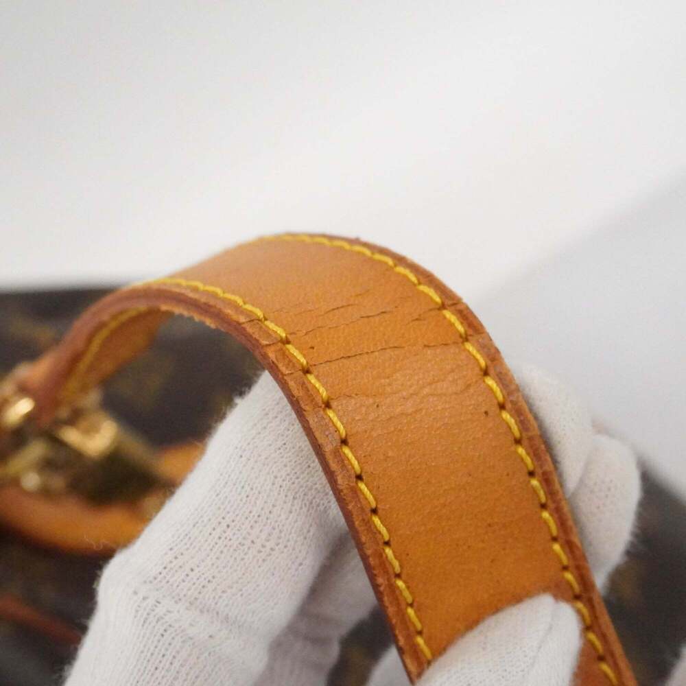 LOUIS VUITTON Brown Monogram Boston Bag - Picture 10 of 16